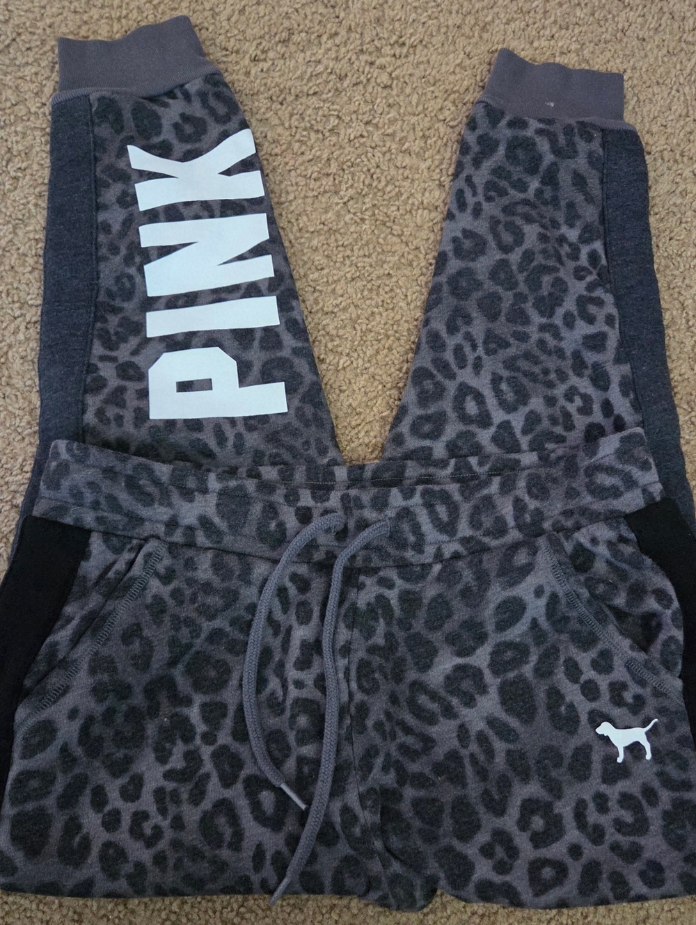 PINK Victoria's Secret Leopard Cheetah Print Activewear Sweatpants Joggers